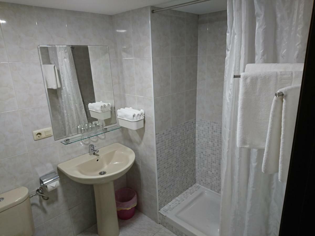 Saudade Hostal Cafeteria A Coruña Dış mekan fotoğraf
